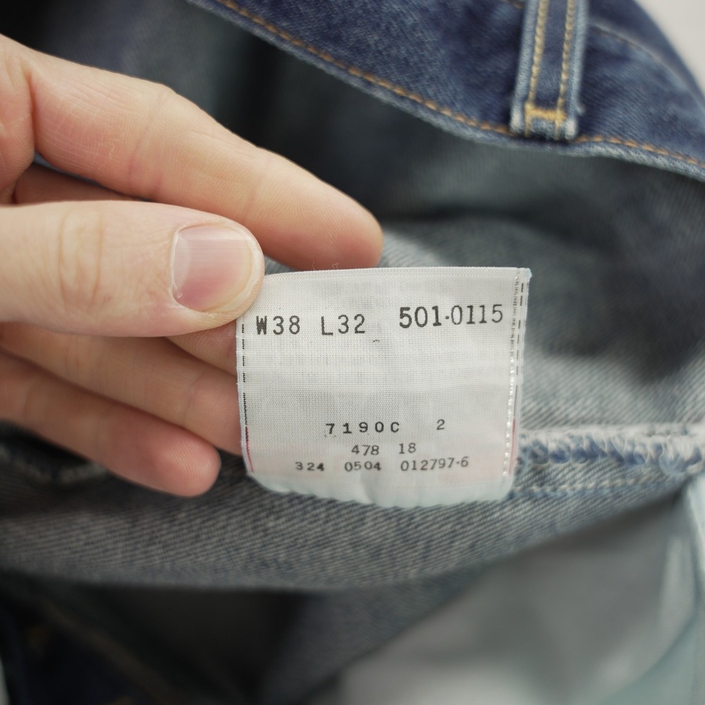 Levis 501 Vintage Y2K Jeans Mens 38x32 Medium Wash Blue Cotton‎ Button Fly 2004 - Picture 10 of 13